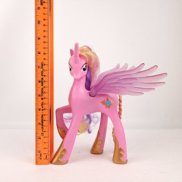 My Little Pony Princess Cadence Wedding 9”  Light Up Wings Talking  Music Hasbro - Picture 10 of 10